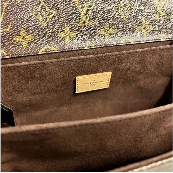 Louis Vuitton Monogram Pochette Metis - Picture 13 of 16